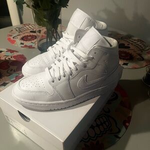 Air Jordan mids all white